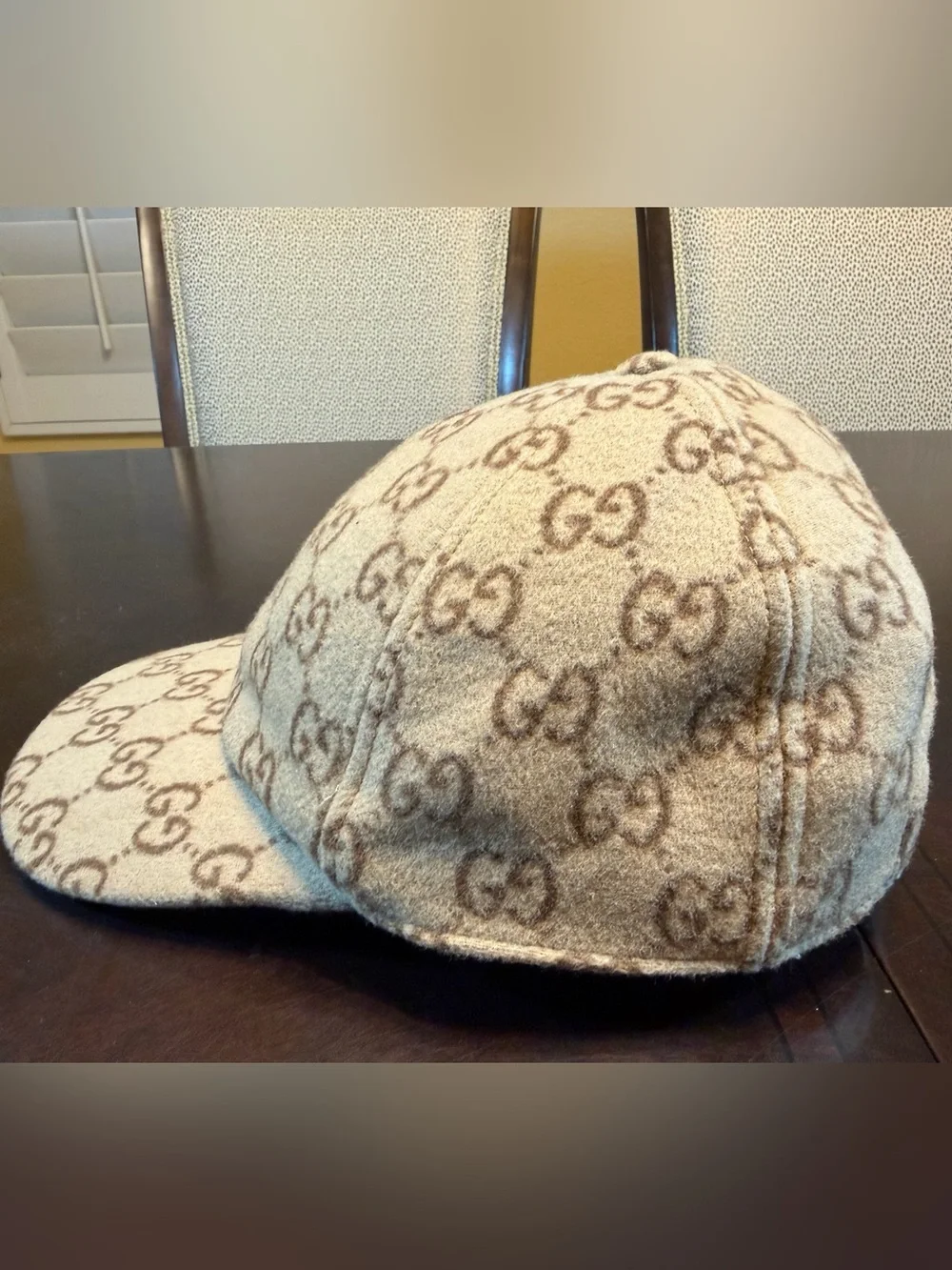 New Authentic Gucci GG Supreme Logo Wool Baseball Hat Tan Size L